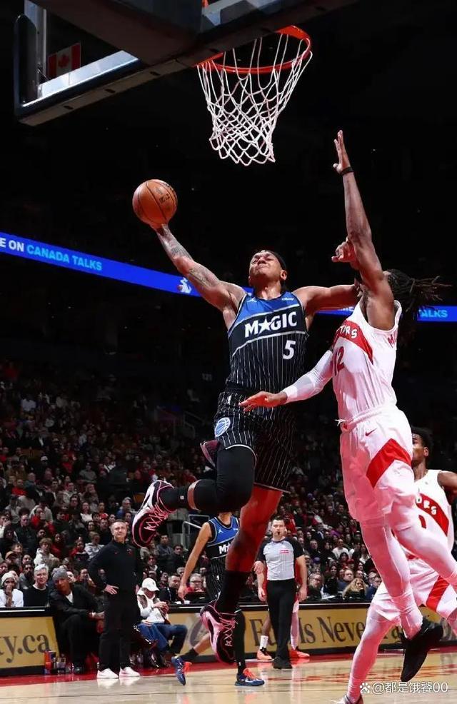 九游体育-NBA季后赛倒计时；奥兰多魔术今夜临场应变；细节引发关注；更衣室稳定；赛季目标并未改变的简单介绍